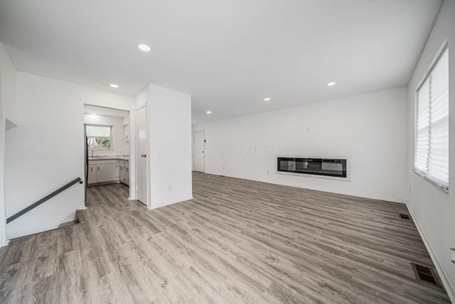 2850 Ravenswood Court, Columbus, OH 43232