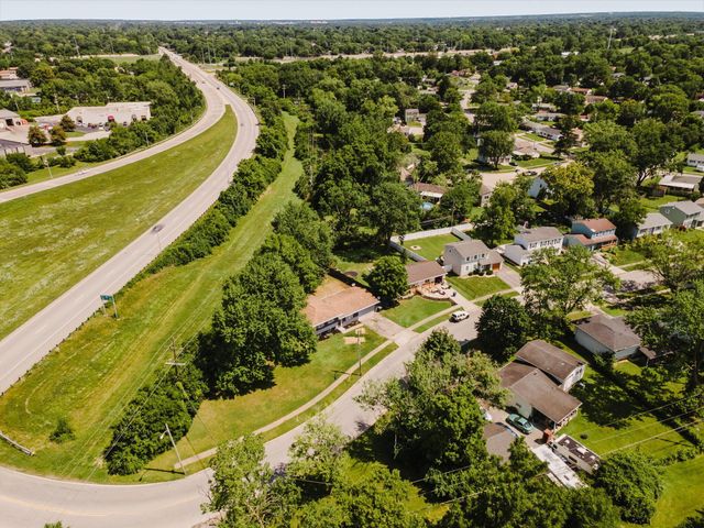 2850 Ravenswood Court, Columbus, OH 43232