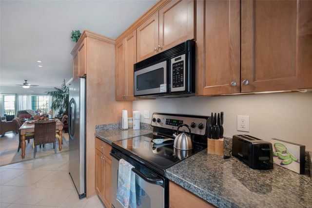 7000 Seawall Boulevard 524, Galveston, TX 77551