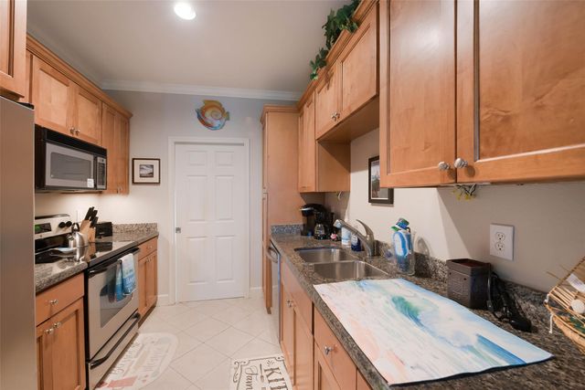 7000 Seawall Boulevard 524, Galveston, TX 77551