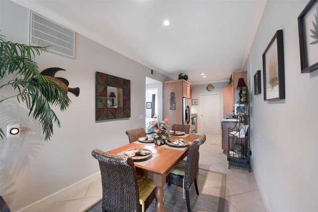 7000 Seawall Boulevard 524, Galveston, TX 77551