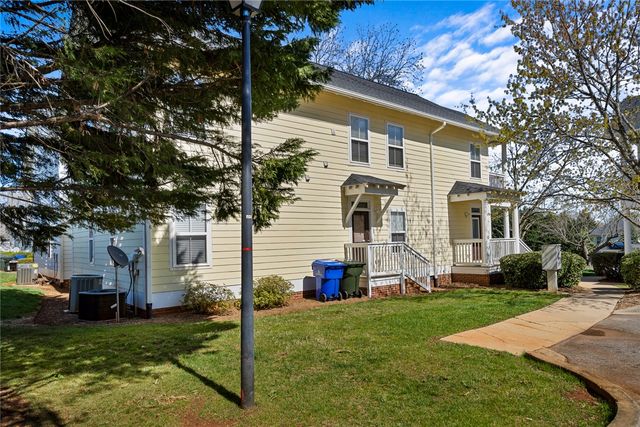 105 Woodside Circle B, Greenville, SC 29609