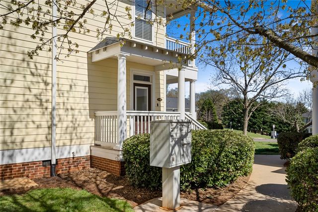 105 Woodside Circle B, Greenville, SC 29609