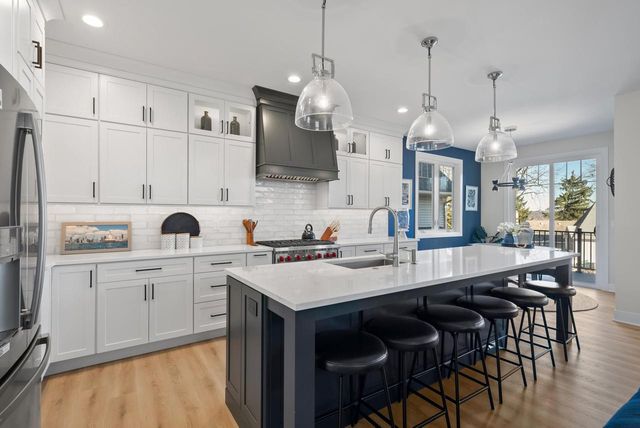 422 S Lakeshore DRIVE, Fontana, WI 53125