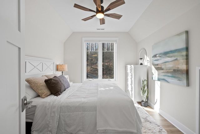 422 S Lakeshore DRIVE, Fontana, WI 53125