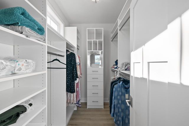 422 S Lakeshore DRIVE, Fontana, WI 53125