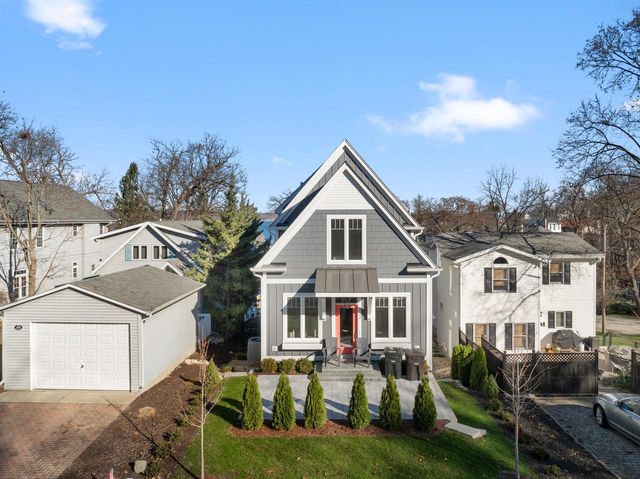 422 S Lakeshore DRIVE, Fontana, WI 53125