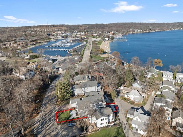 422 S Lakeshore DRIVE, Fontana, WI 53125