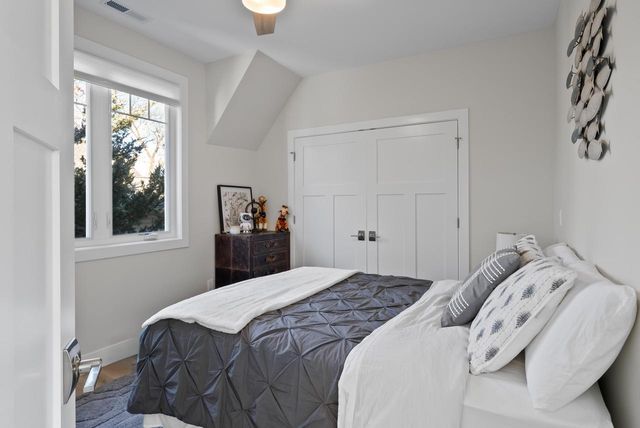 422 S Lakeshore DRIVE, Fontana, WI 53125