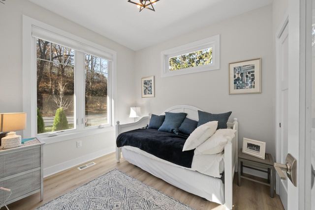 422 S Lakeshore DRIVE, Fontana, WI 53125