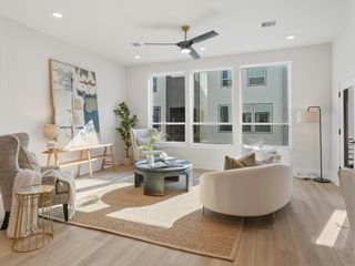 4707 Thornton Villas Lane, Houston, TX 77018