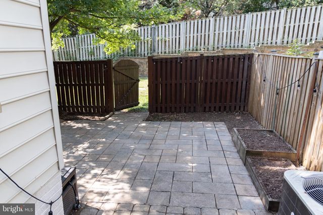3347 WILTON CREST CT, Alexandria, VA 22310