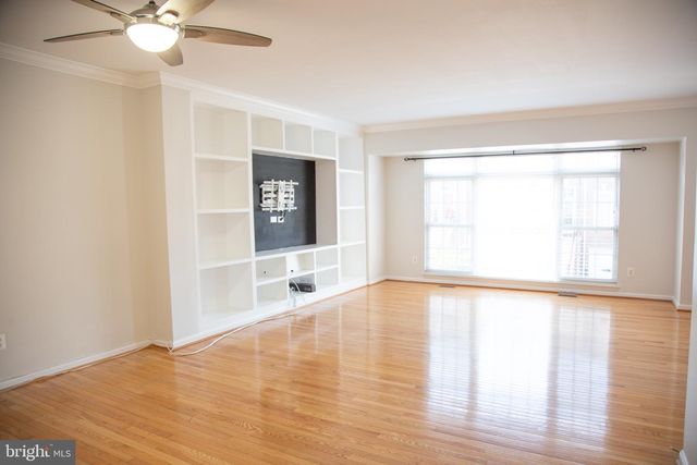 3347 WILTON CREST CT, Alexandria, VA 22310