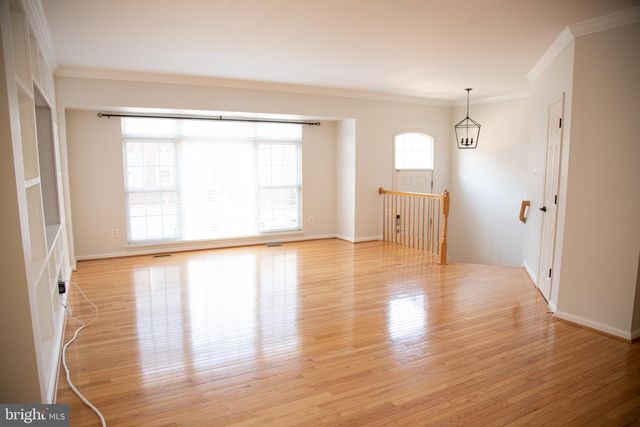 3347 WILTON CREST CT, Alexandria, VA 22310