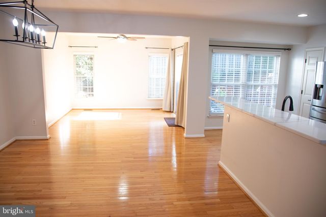 3347 WILTON CREST CT, Alexandria, VA 22310