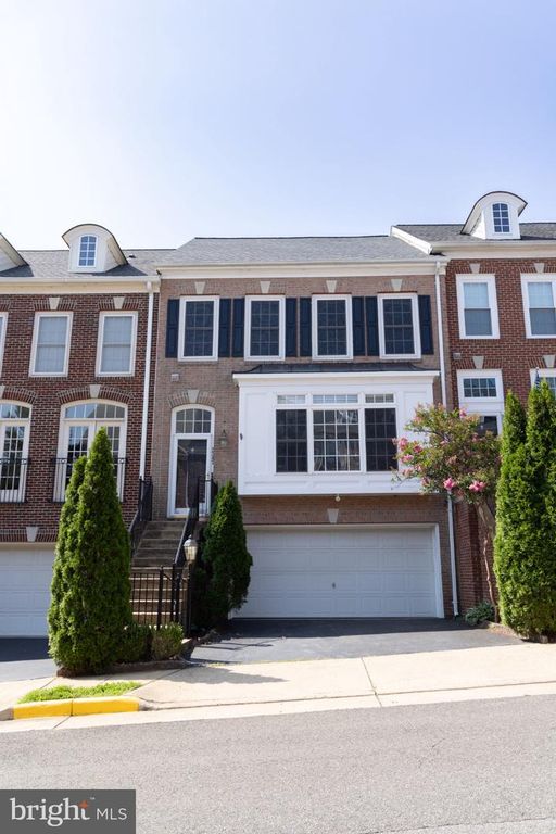 3347 WILTON CREST CT, Alexandria, VA 22310