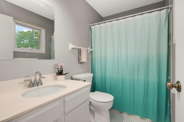 11140 Abbott Lane, Minnetonka, MN 55343