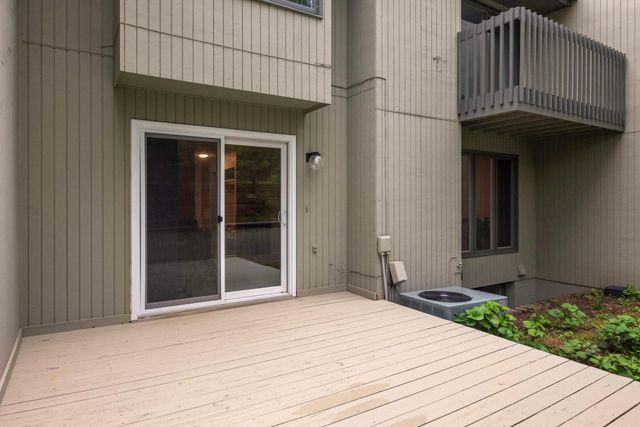 11140 Abbott Lane, Minnetonka, MN 55343