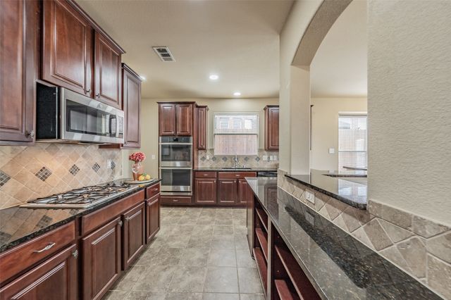 3329 Count Drive, Fort Worth, TX 76244