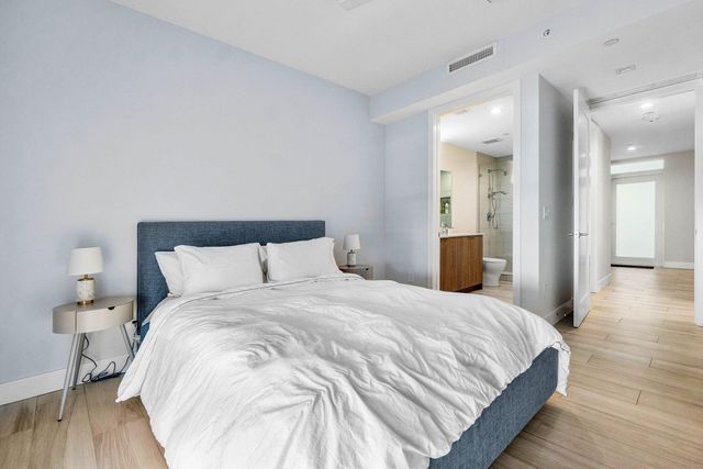 1 S PALMWAY 203, Lake Worth Beach, FL 33460