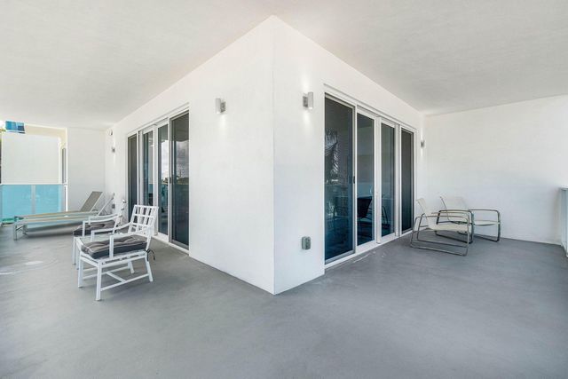 1 S PALMWAY 203, Lake Worth Beach, FL 33460