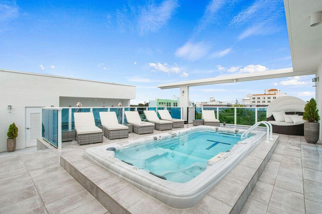 1 S PALMWAY 203, Lake Worth Beach, FL 33460