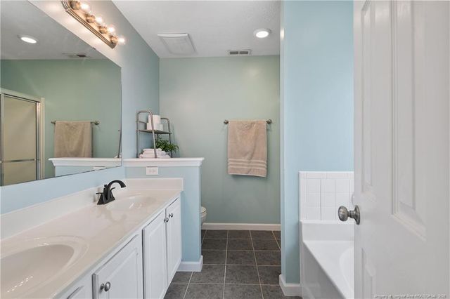 104 Somerset Drive, Raeford, NC 28376