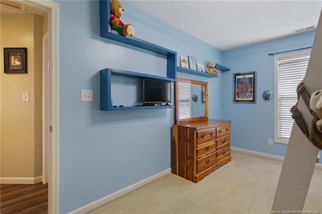 104 Somerset Drive, Raeford, NC 28376