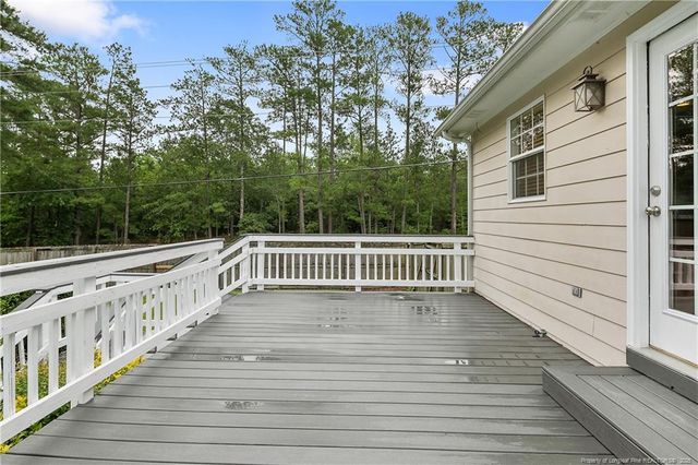 104 Somerset Drive, Raeford, NC 28376