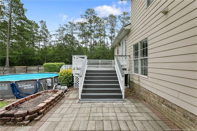 104 Somerset Drive, Raeford, NC 28376