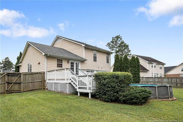 104 Somerset Drive, Raeford, NC 28376