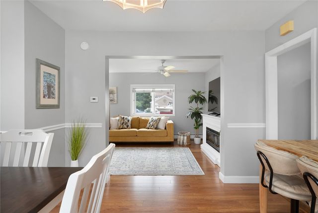 22 Lake Avenue, Barrington, RI 02806