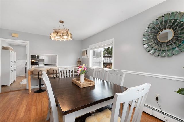 22 Lake Avenue, Barrington, RI 02806