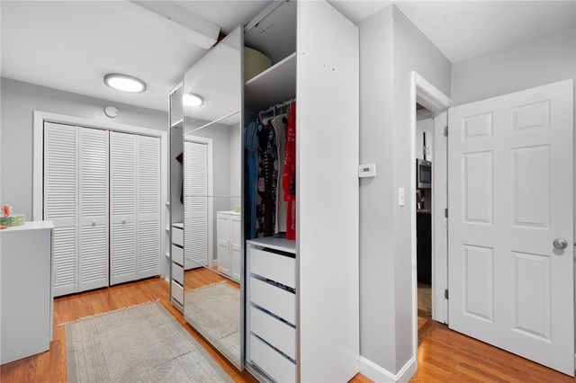 22 Lake Avenue, Barrington, RI 02806