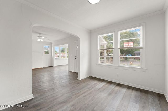 8024 HAWTHORNE Street, Jacksonville, FL 32208