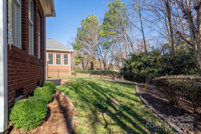 16018 Stonemont Road, Huntersville, NC 28078