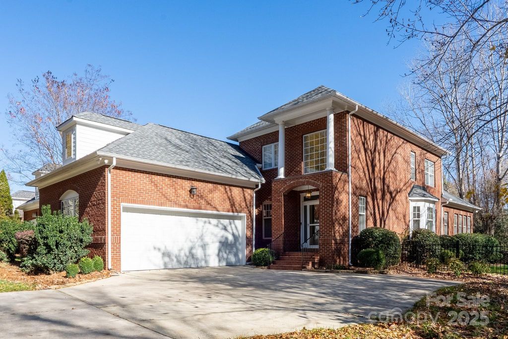 16018 Stonemont Road, Huntersville, NC 28078