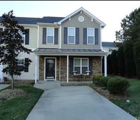 5104 Thornton Knoll Way, Raleigh, NC 27616