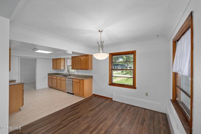 28509 Mccarty Drive, Perrysburg, OH 43551
