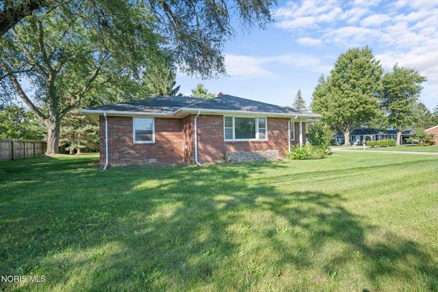 28509 Mccarty Drive, Perrysburg, OH 43551