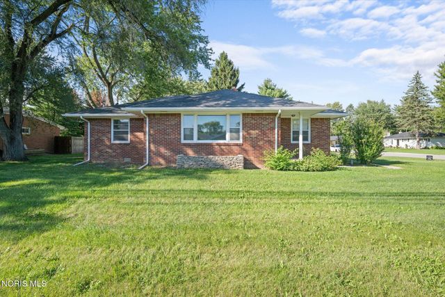 28509 Mccarty Drive, Perrysburg, OH 43551