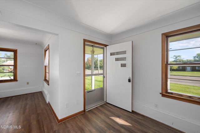 28509 Mccarty Drive, Perrysburg, OH 43551