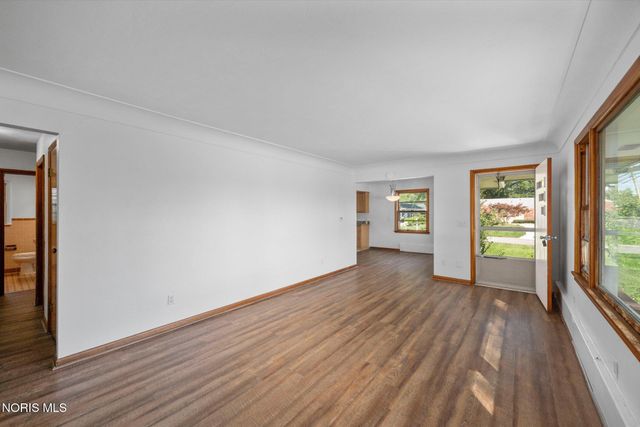 28509 Mccarty Drive, Perrysburg, OH 43551