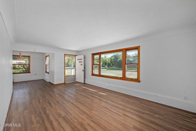 28509 Mccarty Drive, Perrysburg, OH 43551