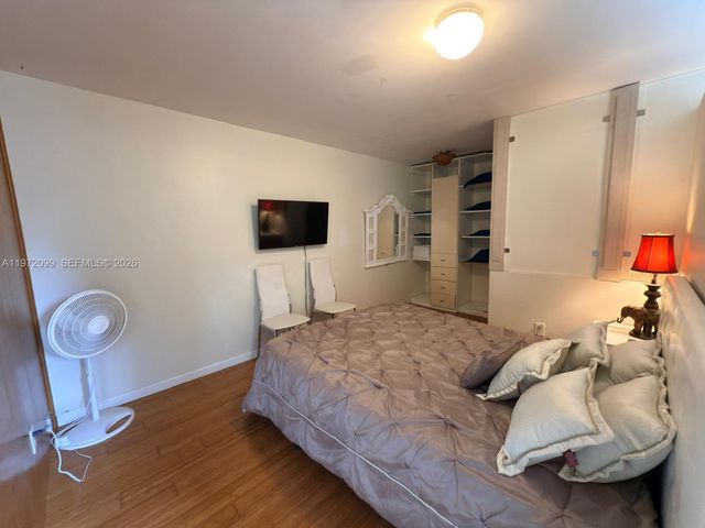 11460 NW 37th St, Sunrise, FL 33323