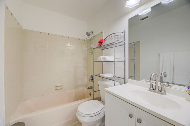 2900 DORCHESTER Lane 2900, Cooper City, FL 33026