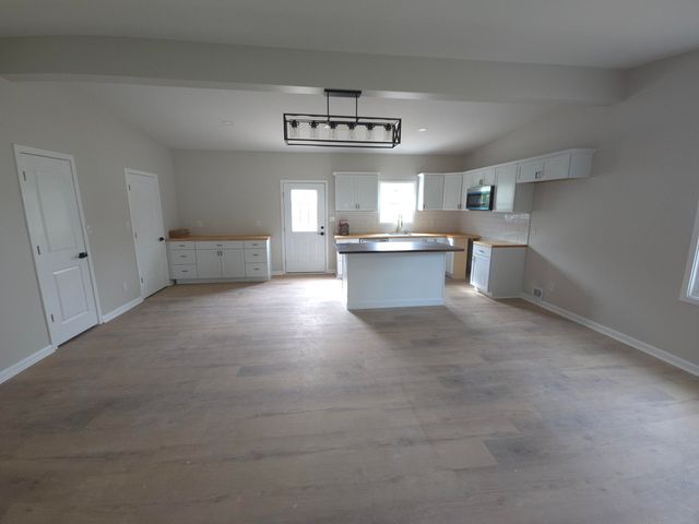 1933 Thatchers Mill Road, Paris, KY 40361