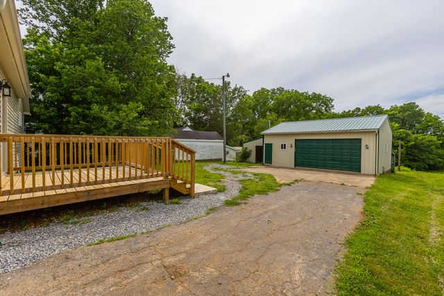 1933 Thatchers Mill Road, Paris, KY 40361