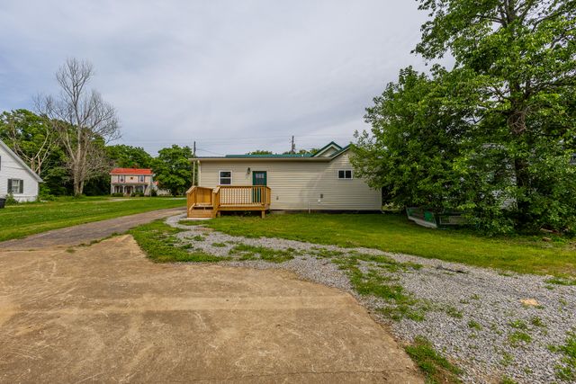 1933 Thatchers Mill Road, Paris, KY 40361