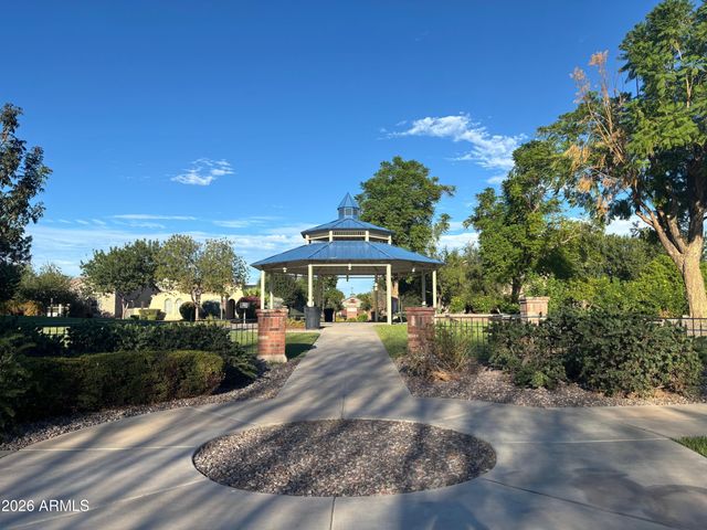 14341 W DAHLIA Drive, Surprise, AZ 85379